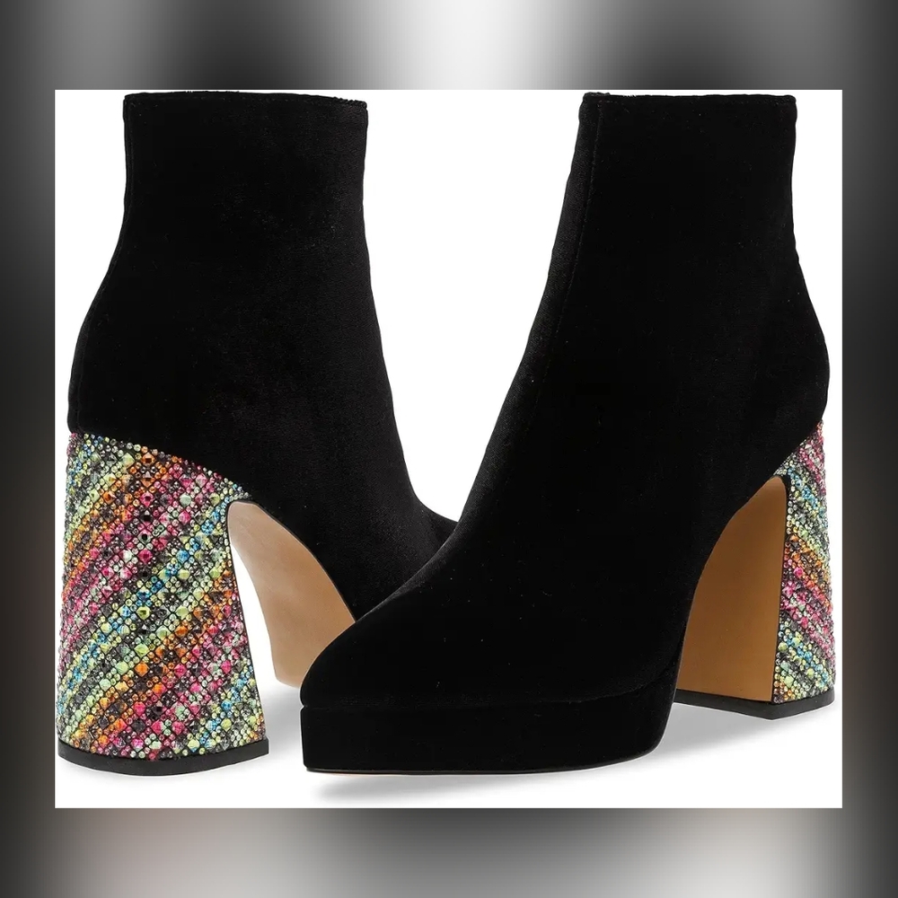 NWB Betsey Johnson Women's Raylan Ankle Boot Rainbow Heel Size 5‎